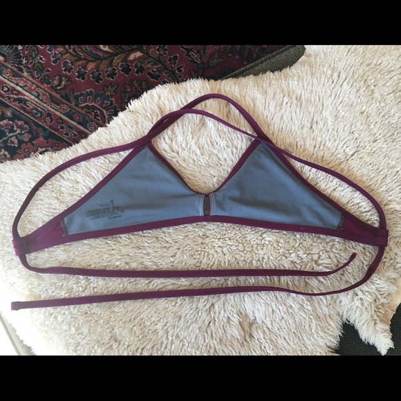 Jolyn Vent Swim Top - Picture 3 of 5